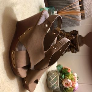 Wedge sandals